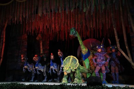 “Асаж буй толгод” нь Монголын анхны бүрэн хэмжээний 3D, багт драмын жүжиг