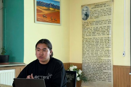 Оюутан судлаач Ц. Намууны “ШАВЖИЙН СУДАЛГААГ АШИГЛАН ХАДНЫ ОРШУУЛГЫН ЗАН ҮЙЛИЙГ ТОДРУУЛАХ НЬ” өгүүлэлд бичсэн Э. Өсөхбаярын шүүмж /3/