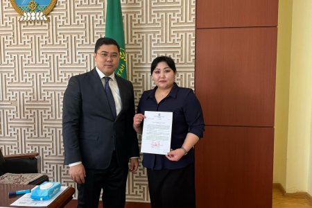 БУЛГАН АЙМГИЙН ГУРВАНБУЛАГ СУМЫН ЗАСАГ ДАРГА ТОМИЛОГДЛОО. 