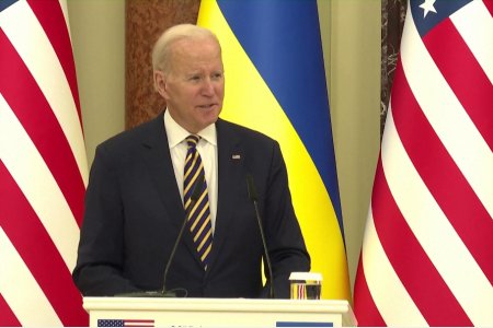 АНУ-ын ерөнхийлөгч Жо Байден урьдчилж зарлалгүйгээр Украинд гэнэтийн айлчлал хийлээ