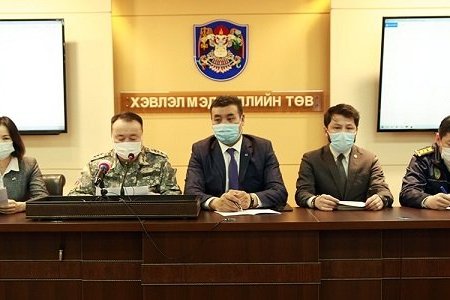 НЗДТГ-аас Сайжруулсан түлш болон бусад цаг үеийн асуудлаар мэдээлэл хийж байна