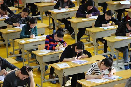  МУБИС-ийн профессор С.Эрдэнэмаам: ЭЕШ-ийн материал боловсруулах, хүргэх явцад булхай луйвар орох боломжгүй