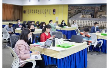 БАГШИЙН МХХТ-ИЙН ЦОГЦ ЧАДАМЖИЙН НИЙТЛЭГ ШААРДЛАГЫГ ХЭРЭГЖҮҮЛЭХ УДИРДАМЖ БОЛОВСРУУЛАХ СУРГАЛТ БОЛЖ БАЙНА