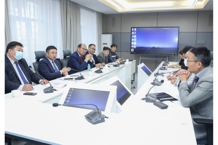 ӨМНӨГОВЬ АЙМАГТ ШУТИС-ИЙН ХАРЬЯА СУРГУУЛЬ БАЙГУУЛАХ АСУУДЛААР “ОЮУТОЛГОЙ” ХХК-ИЙН ТӨЛӨӨЛӨЛТЭЙ УУЛЗЛАА