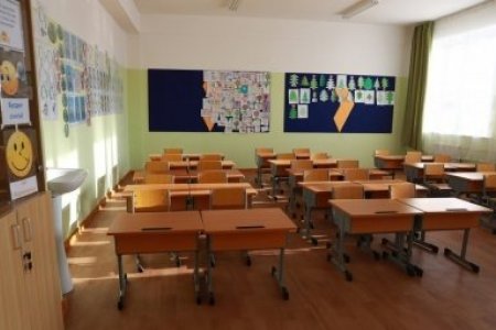 ЕБС-ийн бүх анги арванхоёрдугаар сарын 20-ноос ЗУРГААН ДОЛОО ХОНОГ АМАРНА