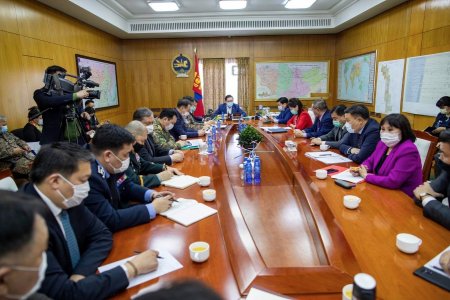 УОК: Тусгаарлах хоногийг 21 болгож сунгалаа