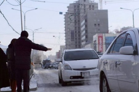 Хувийн тээврийн хэрэгслээрээ такси үйлчилгээ эрхлэх сонирхолтой иргэдийн судалгааг хийж байна