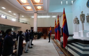 “Токио-2020” зуны олимп, Паралимпын наадамд амжилттай оролцсон тамирчин, дасгалжуулагч, шүүгчдэд Засгийн газрын шагнал гардууллаа