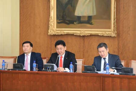 У.Хүрэлсүх: Эрчүүд рүү чиглэсэн бодлого дутмаг байгааг анхааралдаа авна