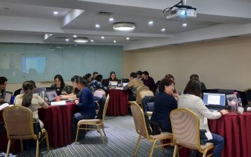 Боловсролын салбарын мэргэжлийн байгууллагуудын хүний нөөцийг чадавхжуулах сургалт болж байна