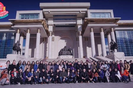 НИЙСЛЭЛ-380: Оюутнууд хотын бүтээн байгуулалттай танилцах аялал хийлээ