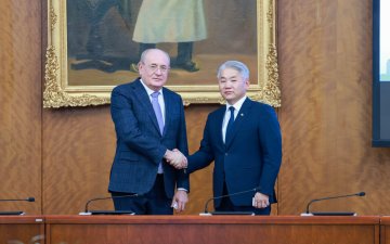 Тэргүүн Шадар сайд Ж.Энхбаяр “Газпром” НХН-ийн төлөөлөгчдийг хүлээн авч уулзав