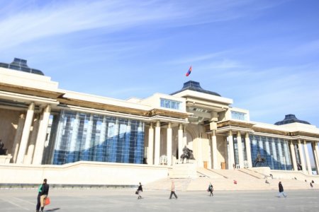 Ерөнхийлөгчийн засаглал Монголын улс төрийг засах гарц биш