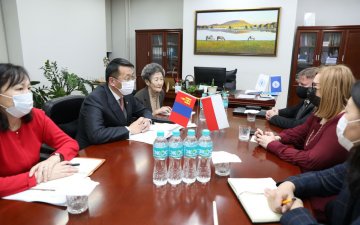 ПОЛЬШ УЛСАД СУРАЛЦУУЛАХ ОЮУТНЫ ТООГ НЭМЭГДҮҮЛЭХ ХҮСЭЛТ ГАРГАЛАА