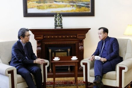 Гадаад харилцааны сайд, Япон улсын Элчин сайдтай тусгай үүргийн нислэгийн талаар санал солилцов