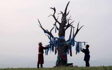 “ДЭЛХИЙ ДЭЭРХ ХАМГИЙН СҮҮЛЧИЙН АЛТНЫ СУДАЛ ТАСРАХ ҮЕД, ХОРВОО ЕРТӨНЦ ТЭР ЧИГТЭЭ ХУМХЫН ТООС БОЛОН ЗАМХАРНА”