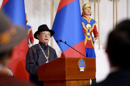 “Чингис хаан” тэргүүн зэргийн одонт, академич С.Нарангэрэл төр, ард түмэндээ талархал илэрхийллээ