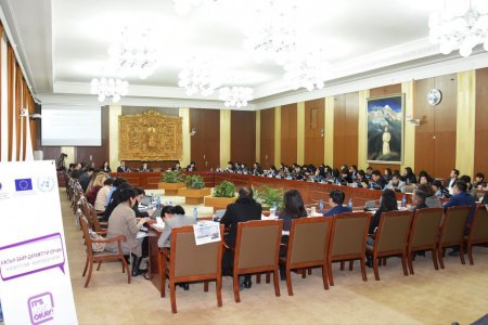 “Ажлын байр - Дарамтгүй орчин” сэдэвт хэлэлцүүлэг эхэллээ