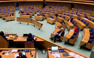 Нидерландын ерөнхий сайд Марк Рюттегийн тэргүүлж байгаа Эвслийн Засгийн газар цагаачдад оршин суух зөвшөөрөл олгох асуудлаар нэгдсэн зөвшилцөлд хүрч чадсангүй