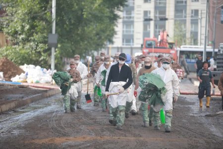 970 гаруй хүн цэвэрлэгээнд оролцож байна