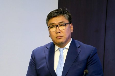 Э.Анарыг Төв банкны тэргүүн дэд ерөнхийлөгчөөр томилохыг дэмжлээ