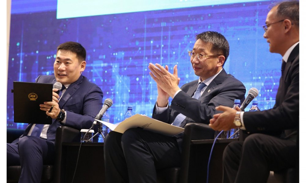 “ШИНЭ СЭРГЭЛТИЙН БОДЛОГО”-ЫГ ШУТИС-ИЙН ОЮУТНУУДАД ТАНИЛЦУУЛЛАА