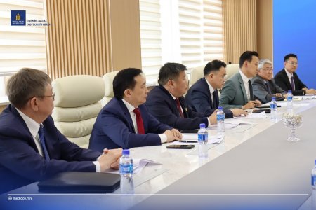 ЭДИЙН ЗАСГИЙН ХАМТЫН АЖИЛЛАГАА, ХУДАЛДААНЫ НЭГДСЭН БОДЛОГЫН ГАЗРЫН ДАРГА П.ЧАНДМАНЬ БНХАУ-ЫН ШИНЖААН УЙГУРЫН ӨӨРТӨӨ ЗАСАХ ОРНЫ БООМТЫН УДИРДЛАГЫН ГАЗРЫН ДЭД ДАРГА ФҮ ЧАОХУНИЙГ ХҮЛЭЭН АВЧ УУЛЗЛАА