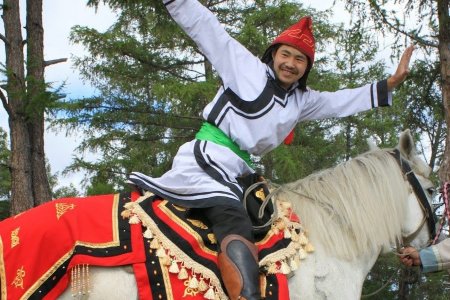 Б.Ганзориг: Бий биелгээгээр түүх, соёлын өргөн мэдлэг түгээх боломжтой