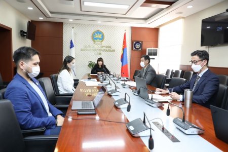 УУР АМЬСГАЛЫН ҮНДЭСНИЙ ХОРООНЫ ЭЭЛЖИТ ХУРЛААР ҮНДСЭН ХОЁР АСУУДЛЫГ ХЭЛЭЛЦЛЭЭ.