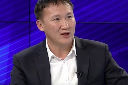 Сонгинохайрханы Дадарт уулаас олдсон олдвор Жамухын булш гэхэд маш эргэлзээтэй