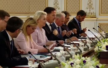 ЕХ Өмнөд Африкаас Европ тивийг зорих дүрвэгсдийн урсгалыг зогсооход нь Тунис улсад санхүүгийн дэмжлэг үзүүлнэ