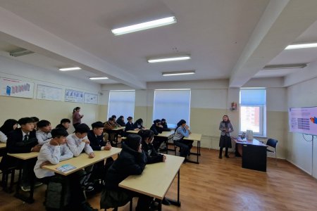 Дундговь аймгийн Статистикийн хэлтсээс суралцагчдад сургалт зохион байгууллаа
