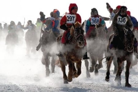Өвөл, хаврын улиралд хурдан морины уралдаан, үсэргээ, сунгаа зохион байгуулахыг хориглоно