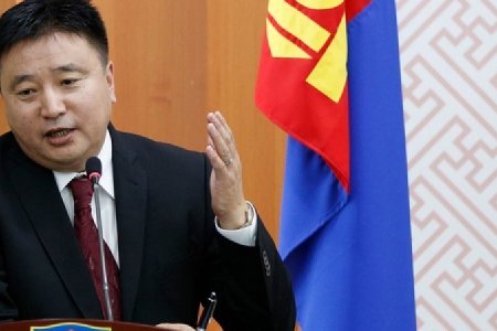 Хотын дарга ирэх оны төсвийн төслийг танилцуулж байна 