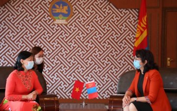 Education Minister proposes to extend agreement for Vietnamese government scholarship