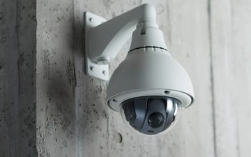 Хүний халдашгүй, чөлөөтэй байх эрхэд илтэд халдахаар байршилд бичлэгийн төхөөрөмж байршуулахыг хориглодог болно