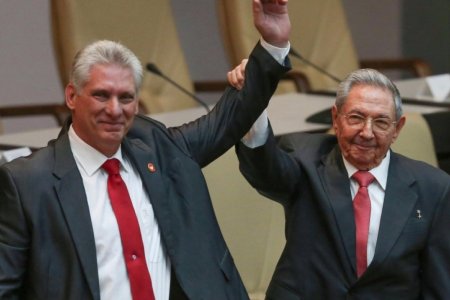 Кубын Ерөнхийлөгчөөр Мигель Диас-Канель сонгогдлоо