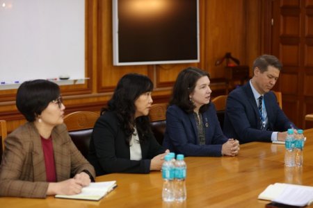 НҮБ-ын Хөгжлийн хөтөлбөрийн суурин төлөөлөгч болон “Бизнес ба хүний эрх” хөтөлбөрийн зохицуулагчтай уулзлаа