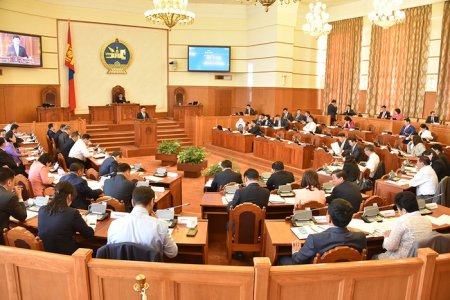 Ерөнхийлөгчийн хоригийг хэлэлцэж эхэллээ