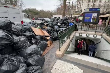 Францын тохижилт, үйлчилгээний ажилчид ажил хаялт зарласны дараа Парис хот хогондоо дарагджээ