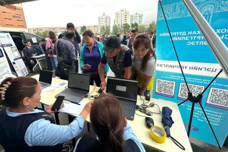 On July 30, 2026, the “Mobile Office” provided state registration services to 72 citizens and delivered relevant information and guidance.