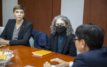 “Хамтдаа уншицгаая” төслийг үргэжлүүлнэ