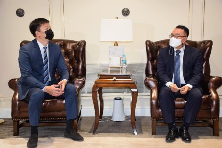 МОНГОЛ УЛСАД ЦАХИМ ВИЗЭЭР ЗОРЧИЖ БУЙ АНХНЫ ЖУУЛЧНАА ХҮЛЭЭН АВЛАА