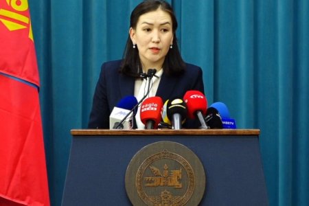 Засгийн газрын хуралдаанаас гаргасан шийдвэрийг танилцуулж байна