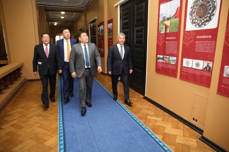 “Цахим засаглал” буюу шавхагдашгүй баялгаа монголчууд ашиглаж эхэлнэ