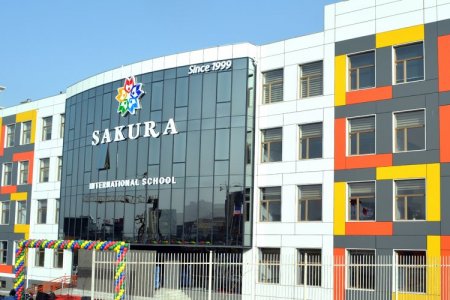 Сакура олон улсын сургуулийн сурагчдадаа барьсан ТОМ БЭЛЭГ 