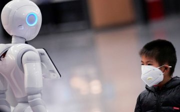 Хөл хорионы үеэр технологи хөгжүүлэгчид хэд хэдэн бүтээл зохион бүтээжээ