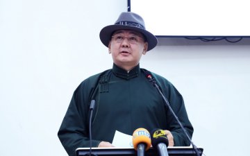 “МОНГОЛЫН НУУЦ ТОВЧООН”-ЫГ ДЭЛГЭРЭНГҮЙ ТАЙЛБАРТАЙГААР БҮТЭЭЛЭЭ
