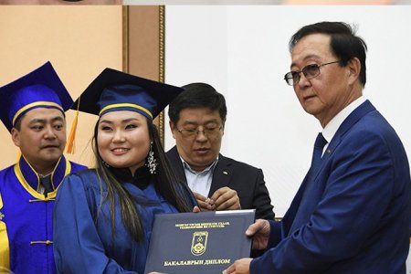  “Эрдэнэт үйлдвэр” ТӨҮГ-д ажиллах зургаан оюутан урилгаа гардаж авлаа