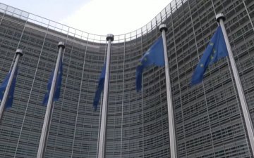 Даваа гарагт Европын холбооны хууль тогтоогчид “Мета” компанийг хэрэглэгчийн хувийн мэдээллийг АНУ руу дамжуулахаа зогсоохыг үүрэгдэж, 1.3 тэрбум америк.долларын торгууль ногдуулжээ